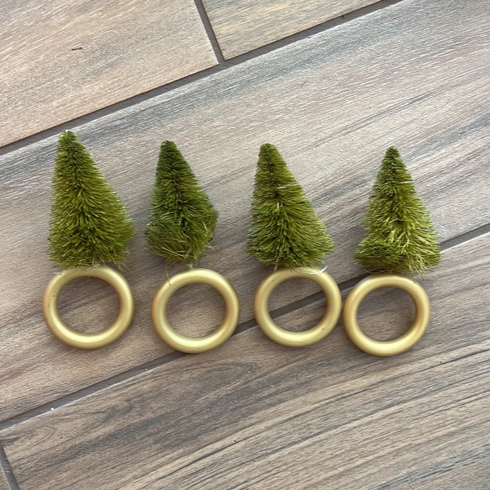 Christmas Tree Napkin Rings - Picture 3 of 3